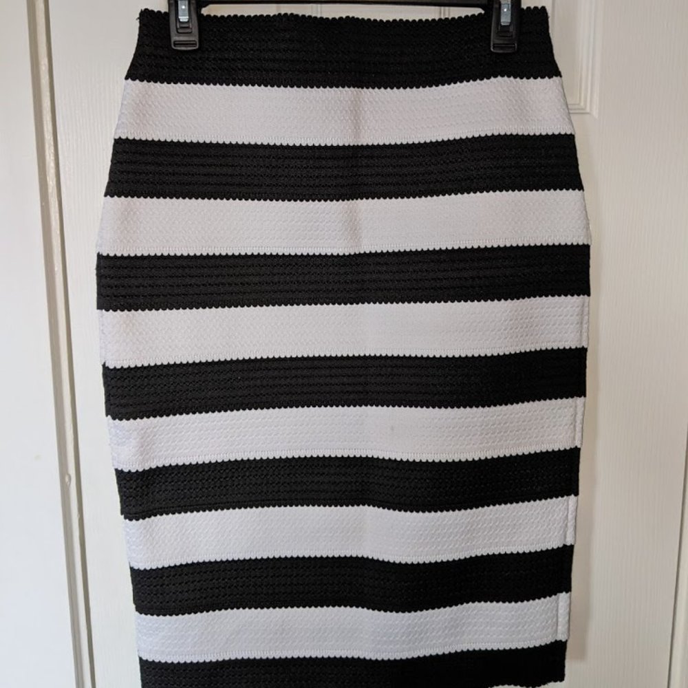 NEW Express Black and White Stripe Pencil Skirt
